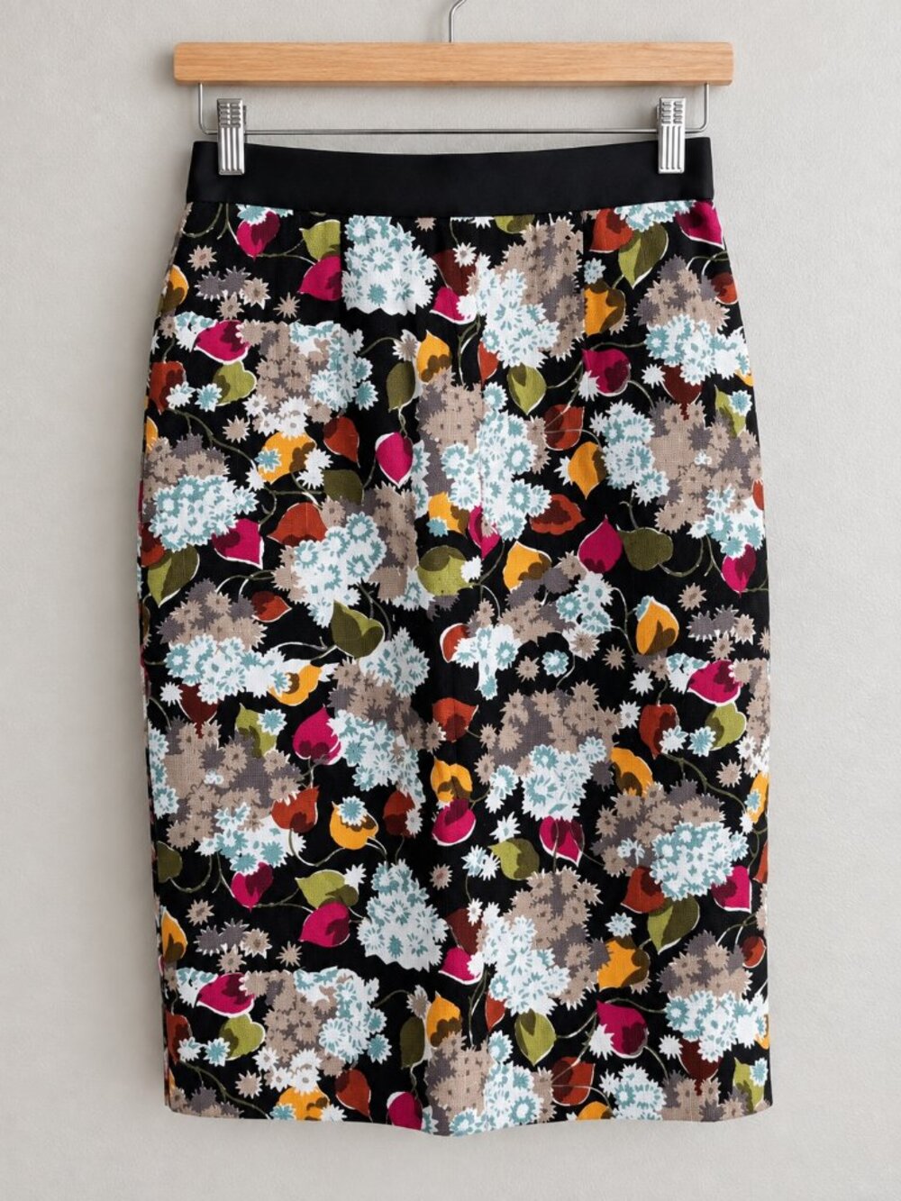 Girls From Savoy 2 Anthropologie Floral Linen Blend Pencil Skirt